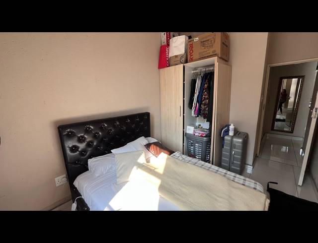 2 bed property to rent in WOODMEAD
